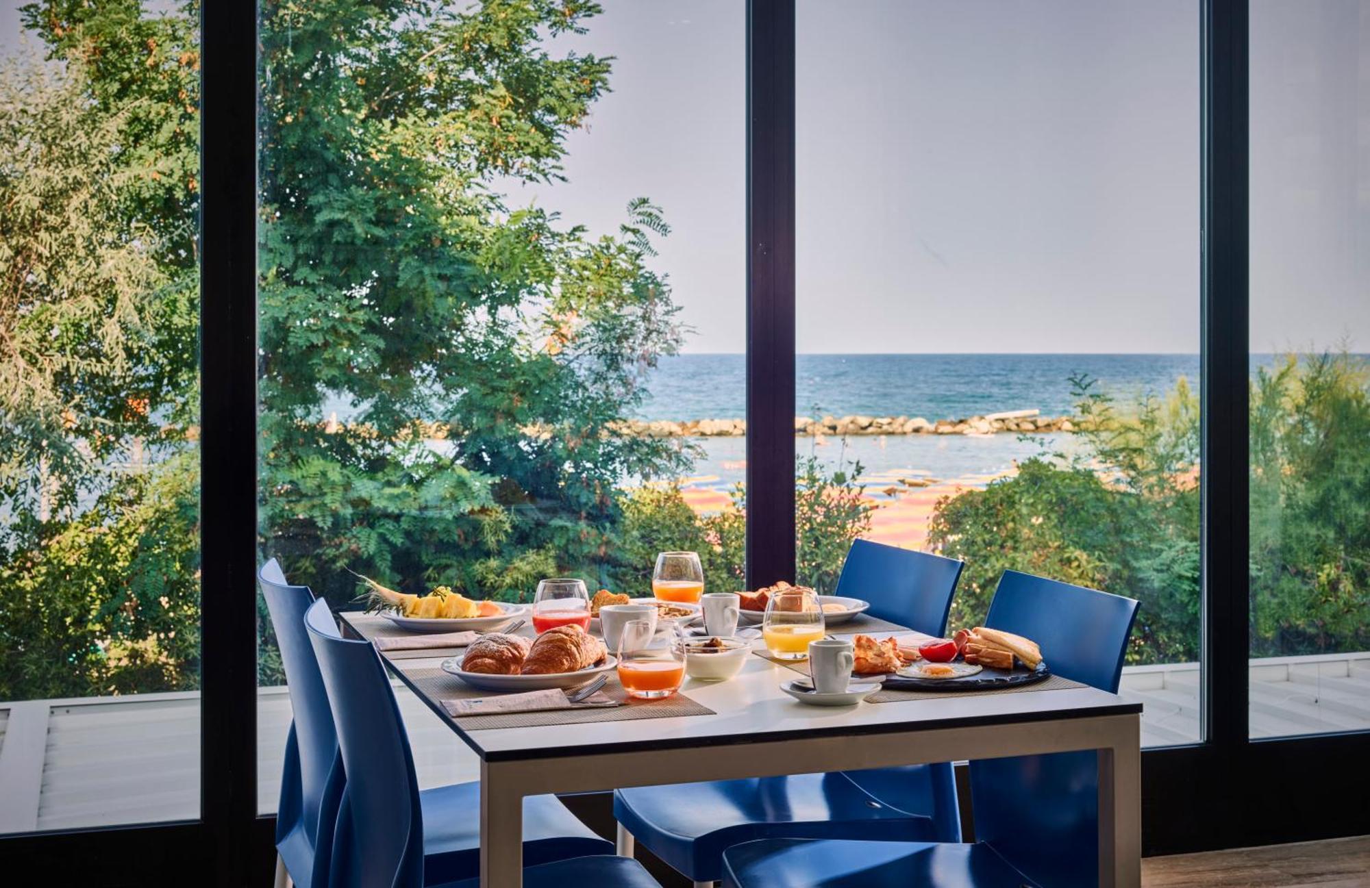 Serena Majestic Hotel Montesilvano Marina エクステリア 写真